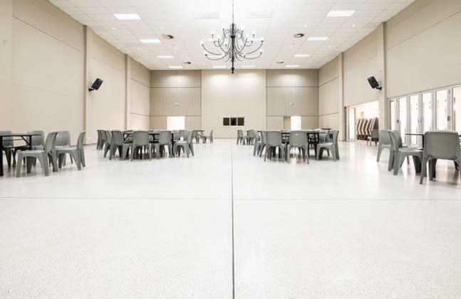 Recreation Club Refurbishes Floors and Pillars with Flowcrete